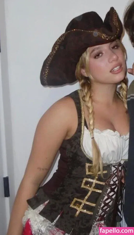 Mackenzie Ziegler Onlyfans Photo Gallery 