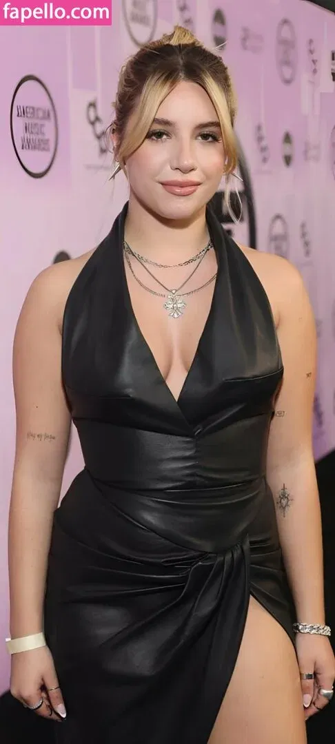 Mackenzie Ziegler Onlyfans Photo Gallery 