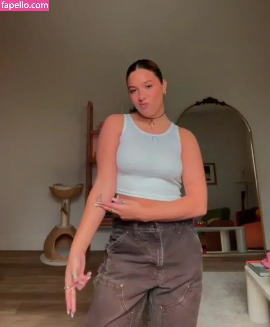 Mackenzie Ziegler Onlyfans Photo Gallery 