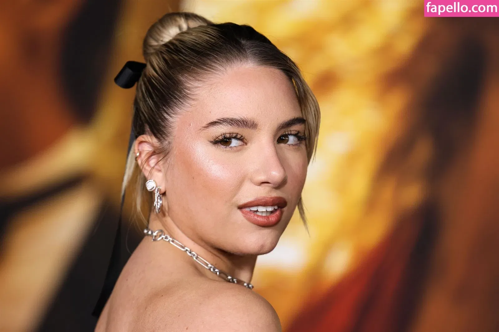 Mackenzie Ziegler Onlyfans Photo Gallery 