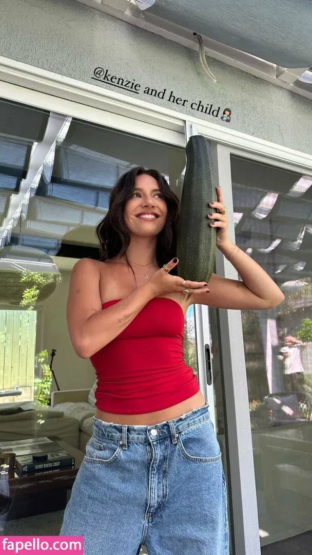 Mackenzie Ziegler Onlyfans Photo Gallery 