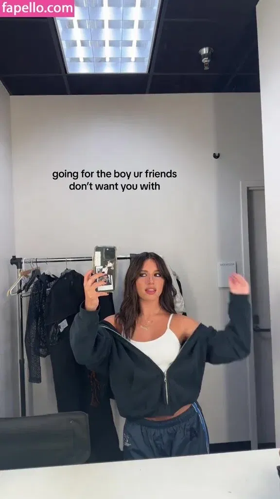 Mackenzie Ziegler Onlyfans Photo Gallery 