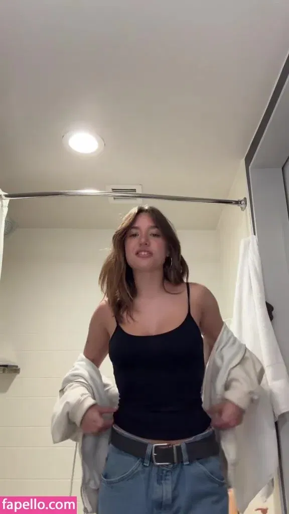 Mackenzie Ziegler Onlyfans Photo Gallery 