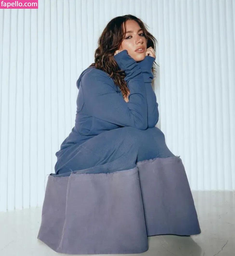 Mackenzie Ziegler Onlyfans Photo Gallery 