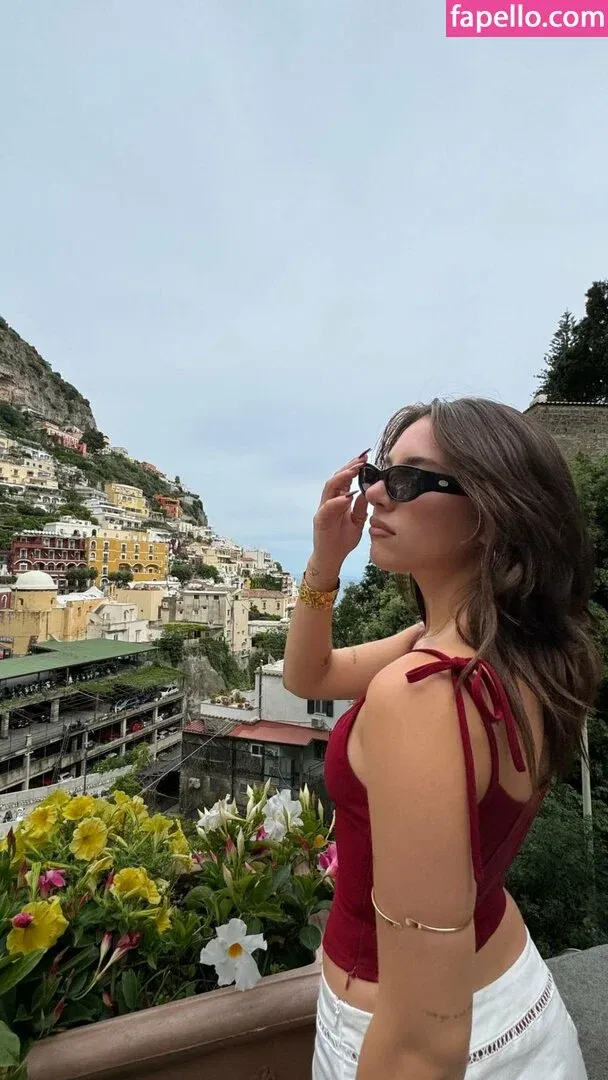 Mackenzie Ziegler Onlyfans Photo Gallery 