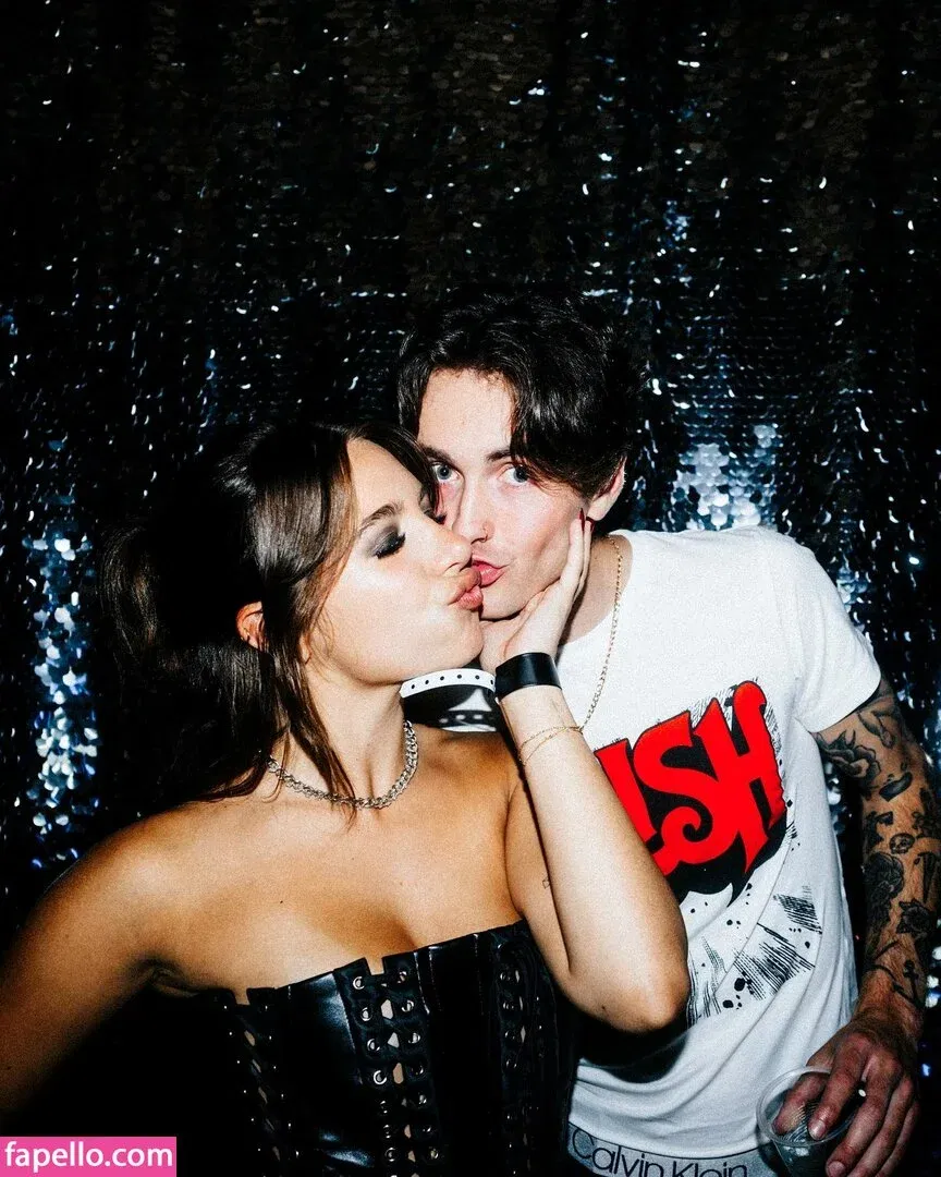 Mackenzie Ziegler Onlyfans Photo Gallery 