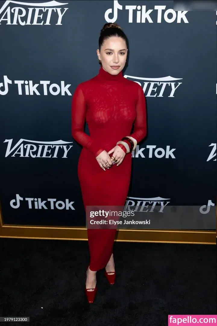 Mackenzie Ziegler Onlyfans Photo Gallery 