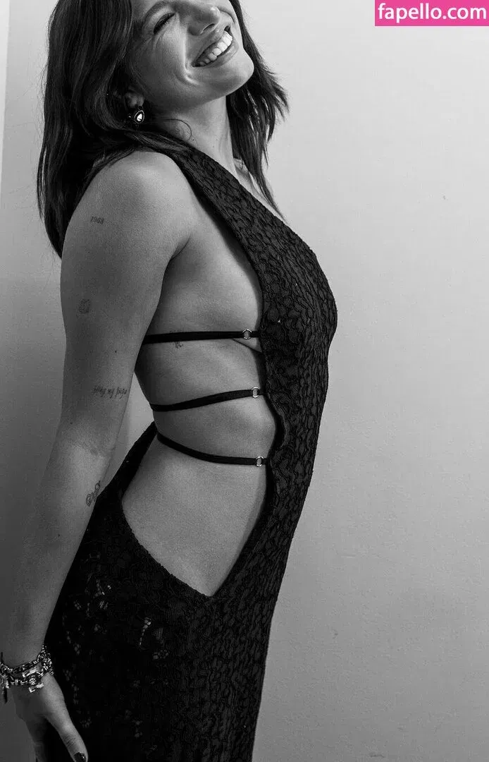 Mackenzie Ziegler Onlyfans Photo Gallery 