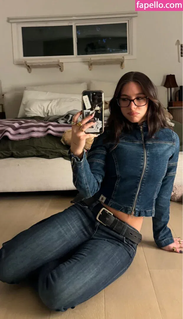 Mackenzie Ziegler Onlyfans Photo Gallery 