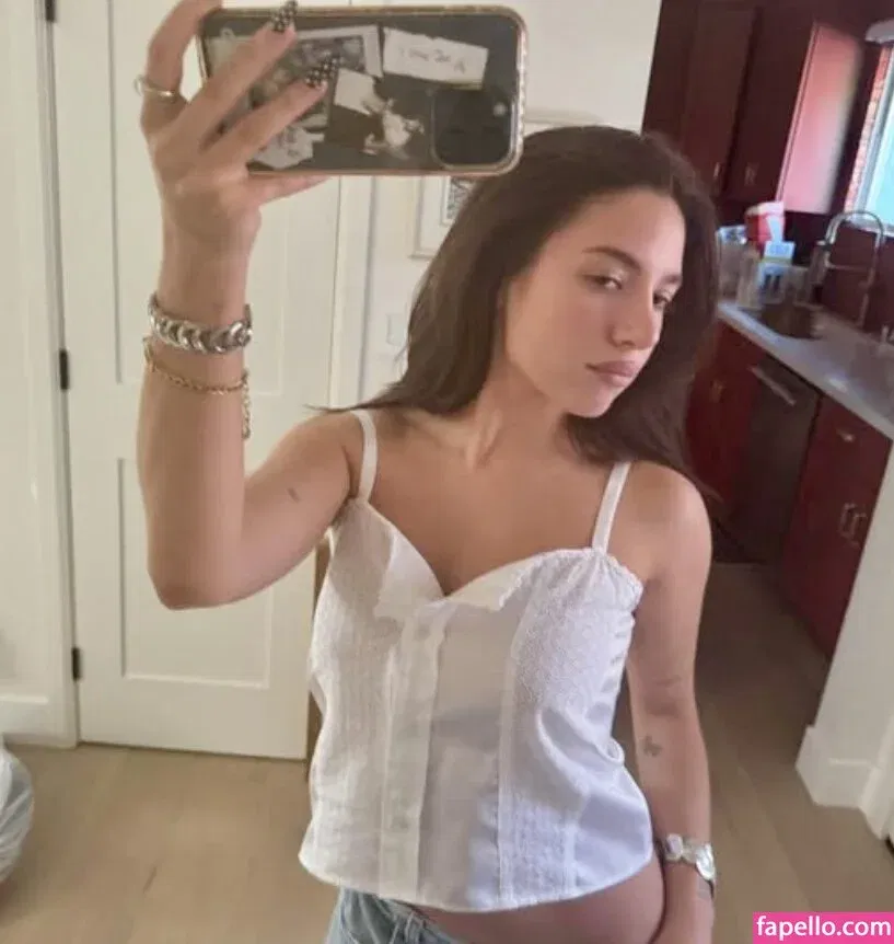 Mackenzie Ziegler Onlyfans Photo Gallery 