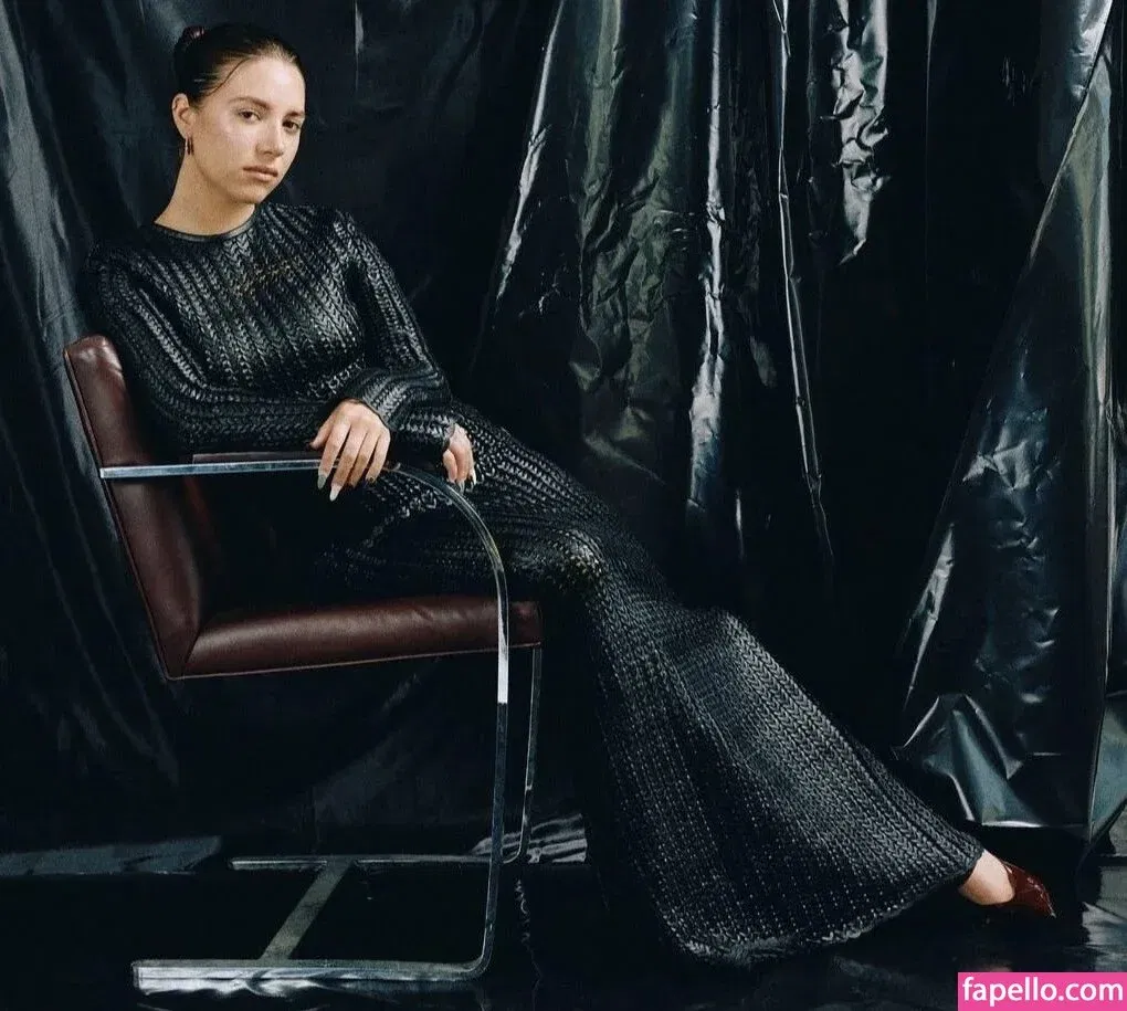 Mackenzie Ziegler Onlyfans Photo Gallery 