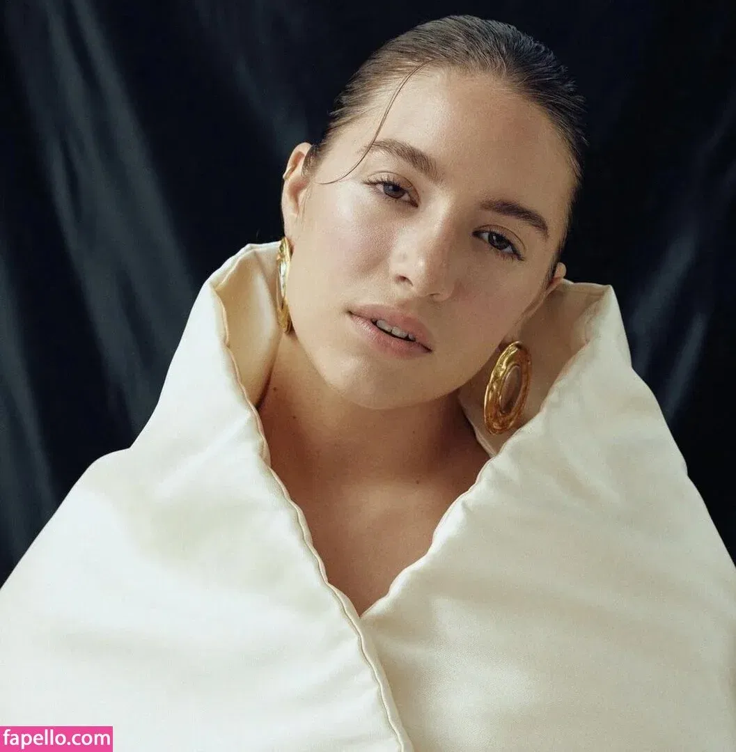 Mackenzie Ziegler Onlyfans Photo Gallery 