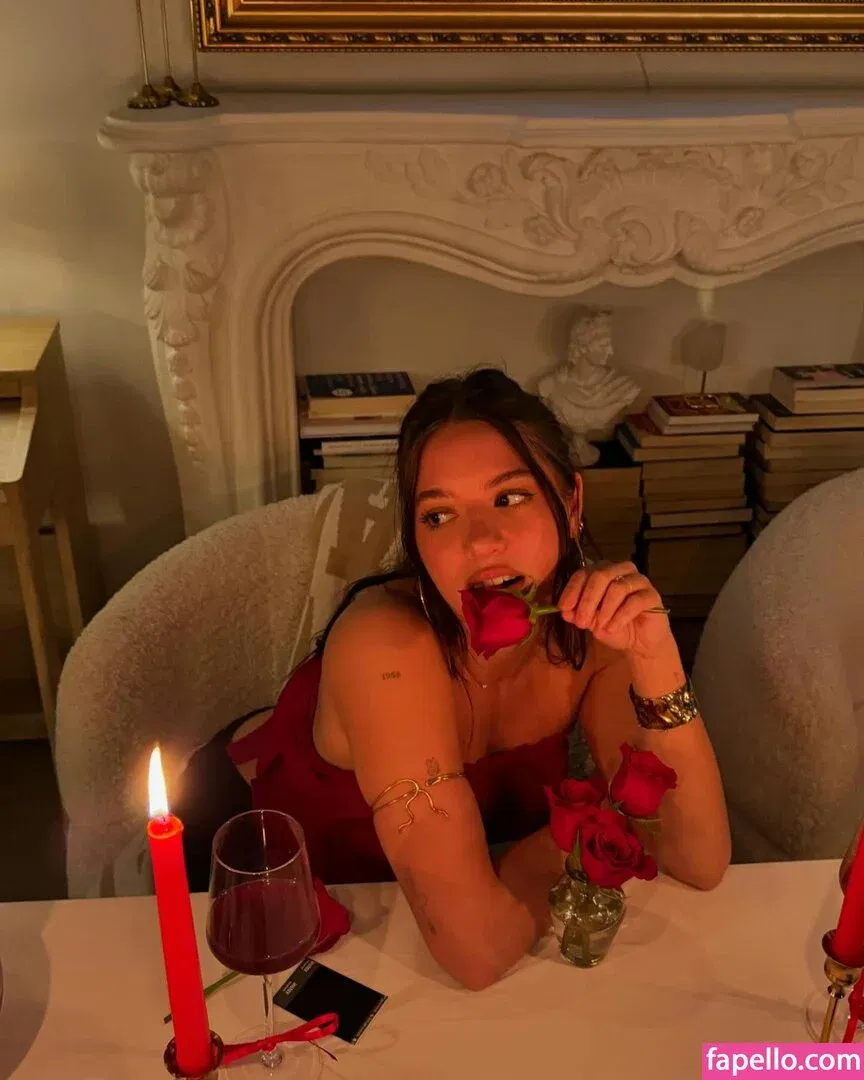 Mackenzie Ziegler Onlyfans Photo Gallery 