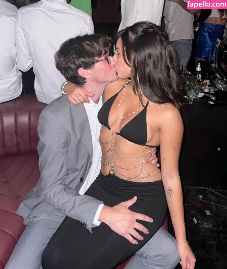 Mackenzie Ziegler Onlyfans Photo Gallery 