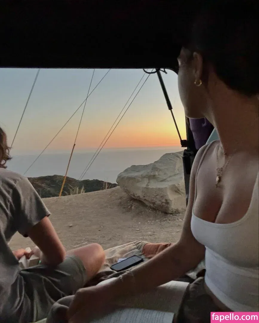 Mackenzie Ziegler Onlyfans Photo Gallery 