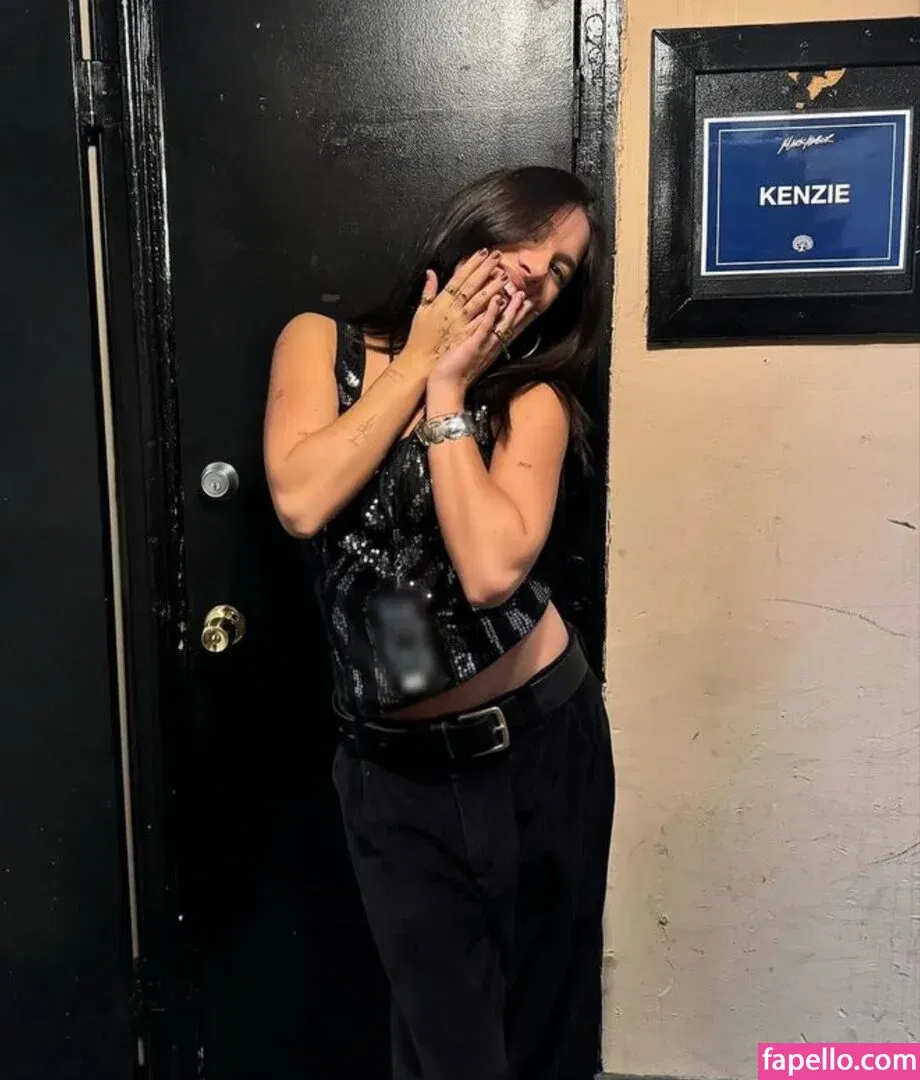 Mackenzie Ziegler Onlyfans Photo Gallery 