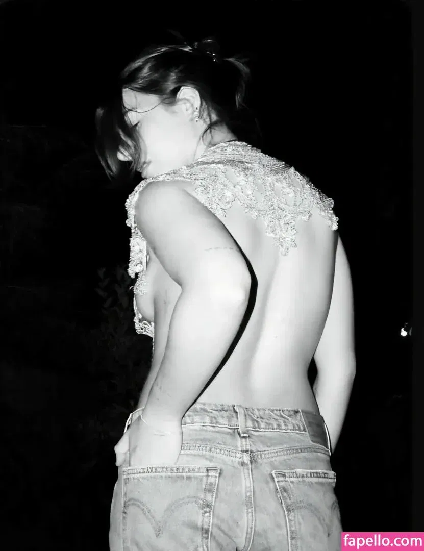 Mackenzie Ziegler Onlyfans Photo Gallery 