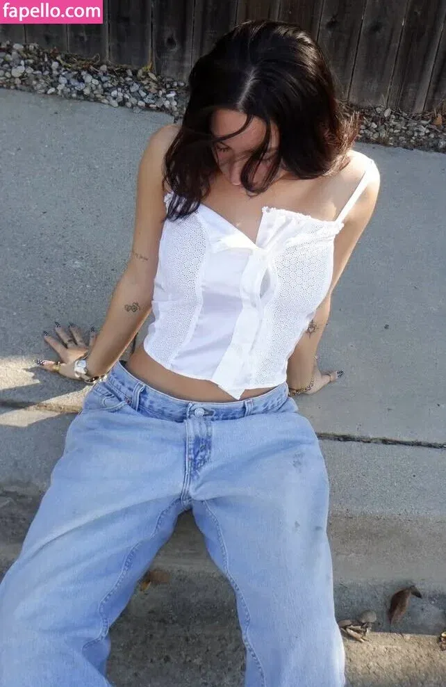 Mackenzie Ziegler Onlyfans Photo Gallery 