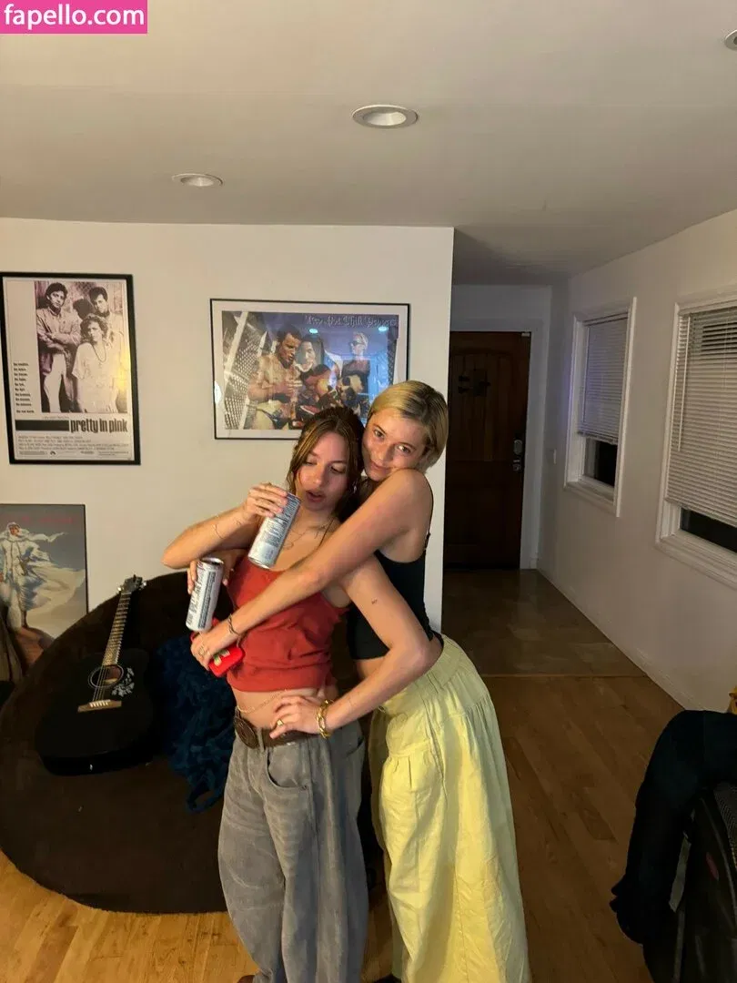 Mackenzie Ziegler Onlyfans Photo Gallery 