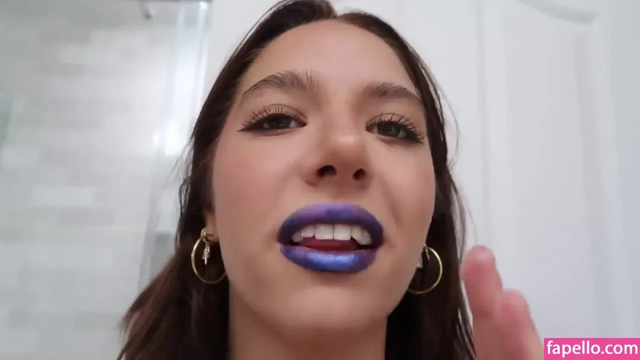 Mackenzie Ziegler Onlyfans Photo Gallery 