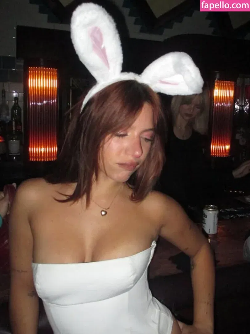 Mackenzie Ziegler Onlyfans Photo Gallery 