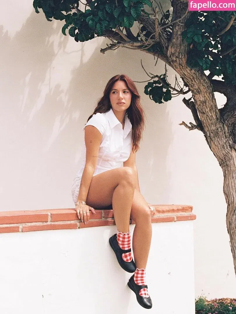 Mackenzie Ziegler Onlyfans Photo Gallery 