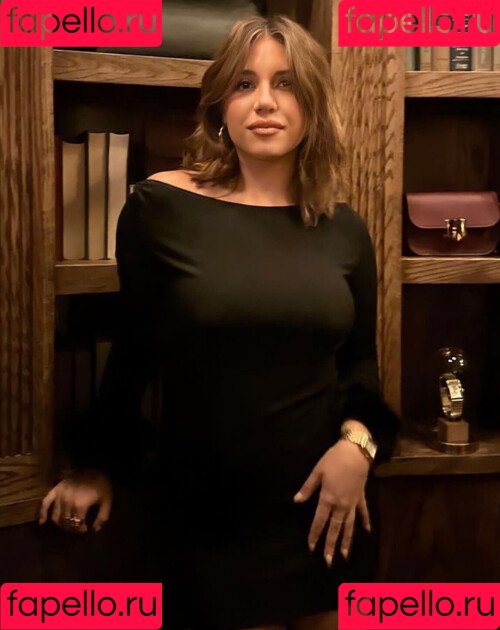 Mackenzie Ziegler Onlyfans Photo Gallery 