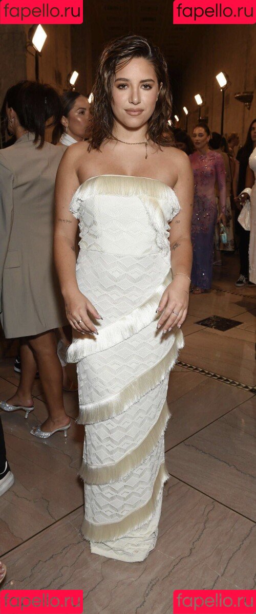 Mackenzie Ziegler Onlyfans Photo Gallery 