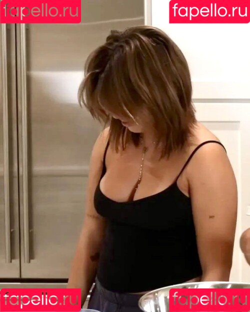 Mackenzie Ziegler Onlyfans Photo Gallery 