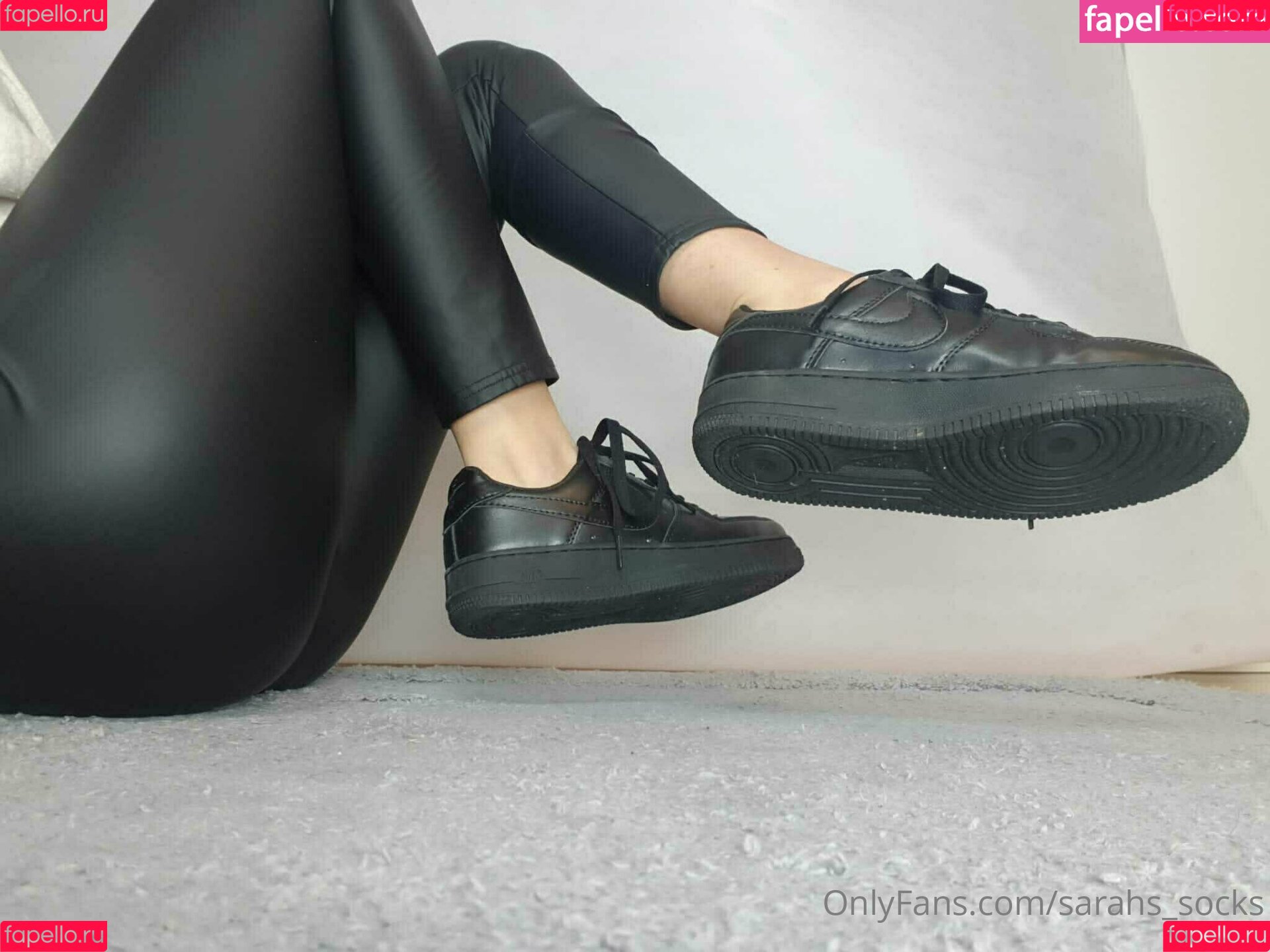 sarahs_socks Onlyfans Photo Gallery 