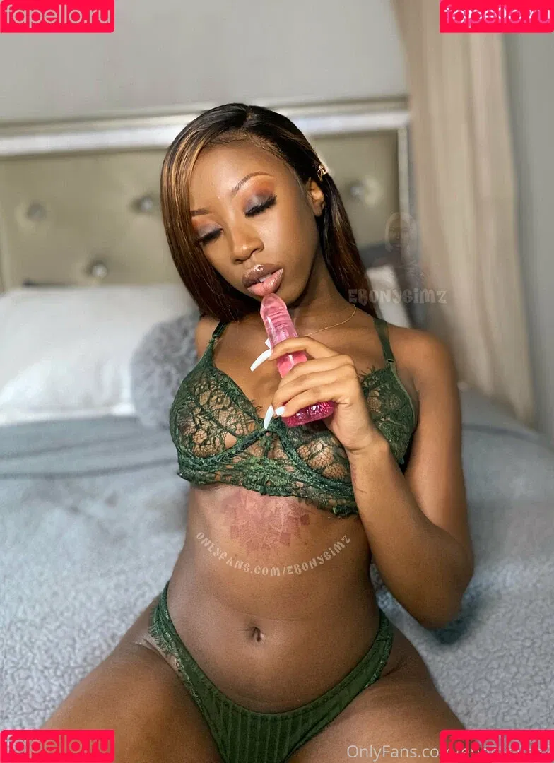 ebonysimz2 Onlyfans Photo Gallery 