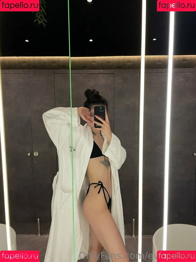 Eva Torrid Onlyfans Photo Gallery 
