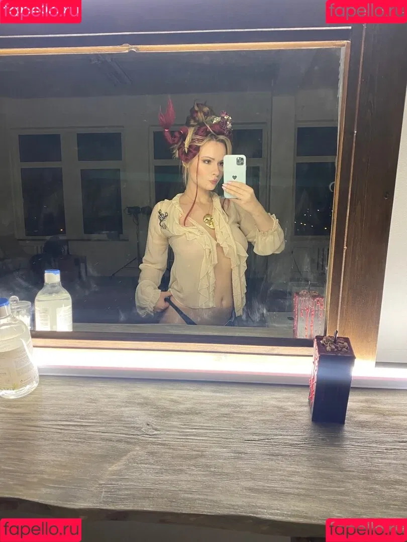 Jannet In Cosplay Onlyfans Photo Gallery 