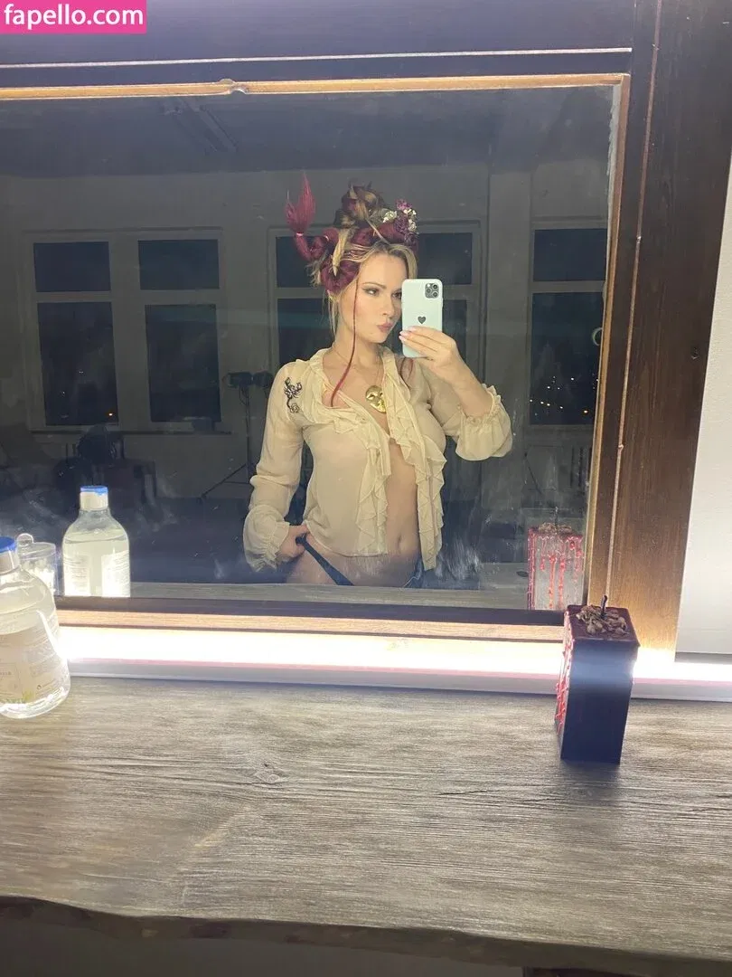 Jannet In Cosplay Onlyfans Photo Gallery 