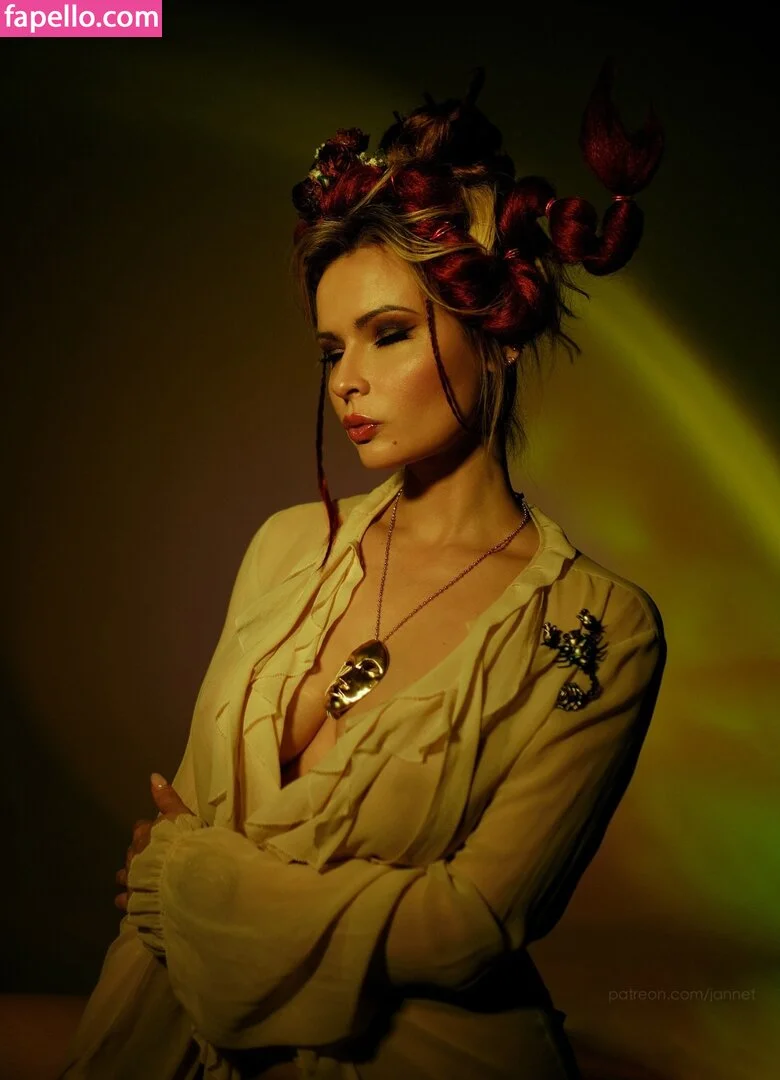 Jannet In Cosplay Onlyfans Photo Gallery 