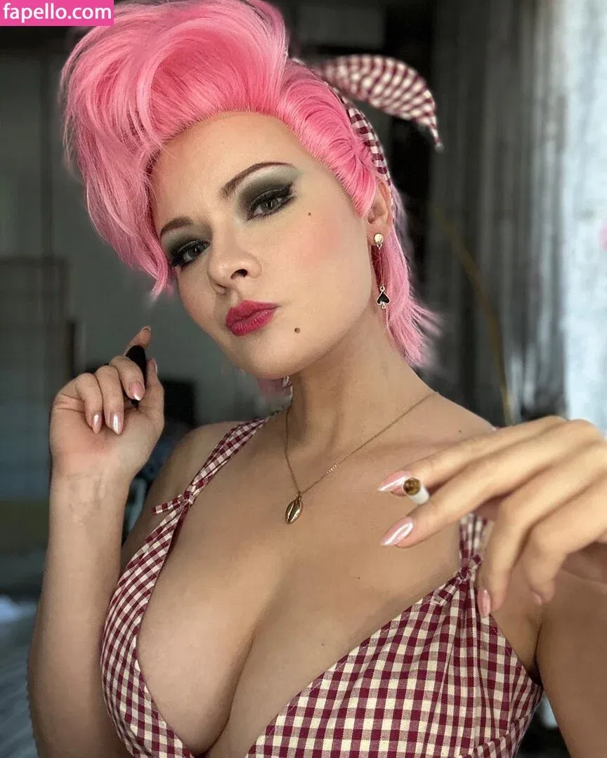 Jannet In Cosplay Onlyfans Photo Gallery 
