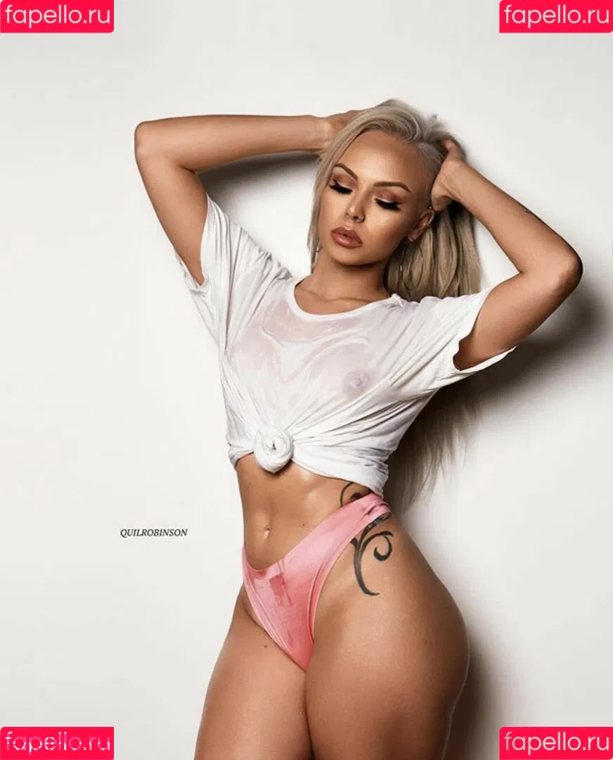 Krissy Mechelle Onlyfans Photo Gallery 