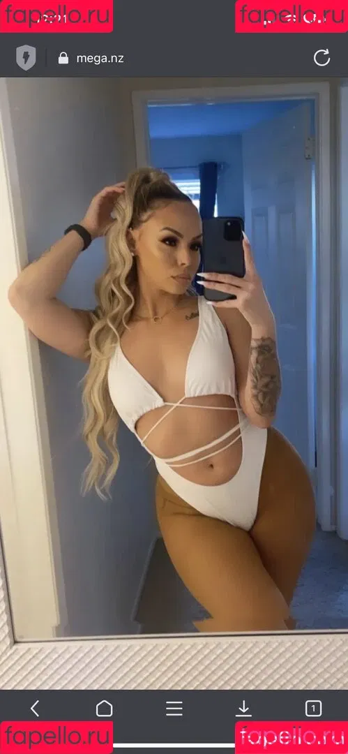 Krissy Mechelle Onlyfans Photo Gallery 