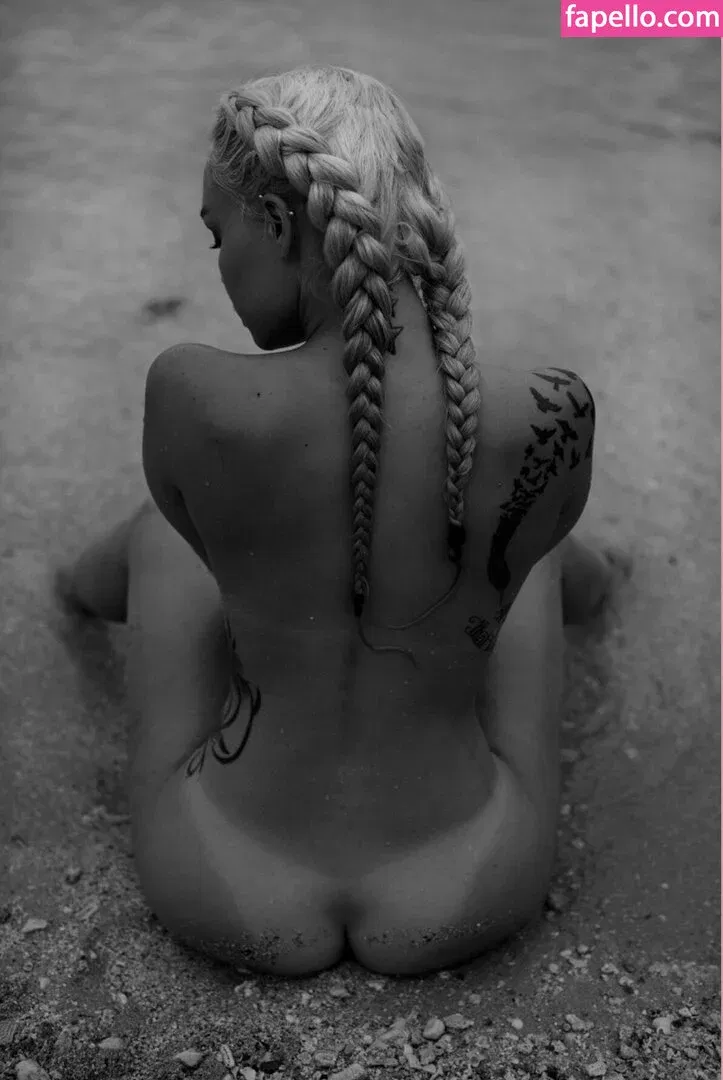 Krissy Mechelle Onlyfans Photo Gallery 