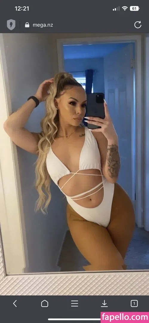 Krissy Mechelle Onlyfans Photo Gallery 