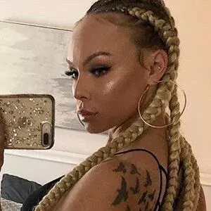 Krissy Mechelle Onlyfans Photo Gallery 