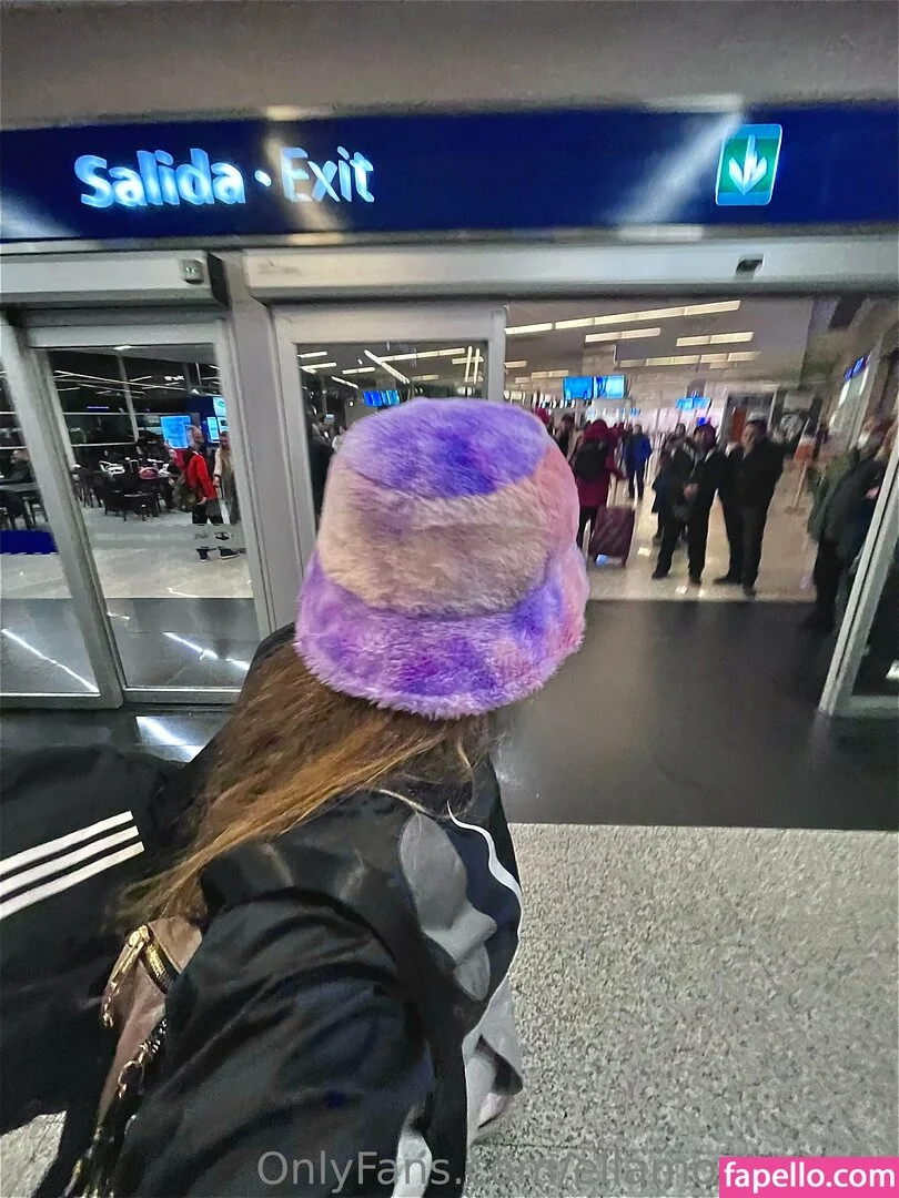 ellamontoya4u Onlyfans Photo Gallery 