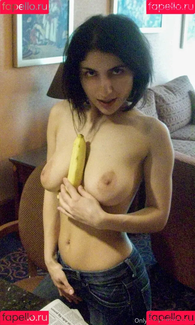 Salma V Onlyfans Photo Gallery 