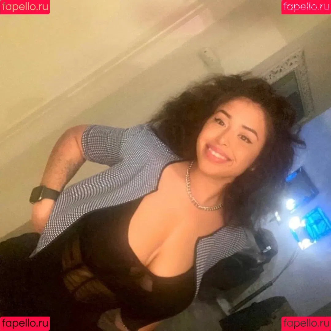Sarai Fonseca Onlyfans Photo Gallery 