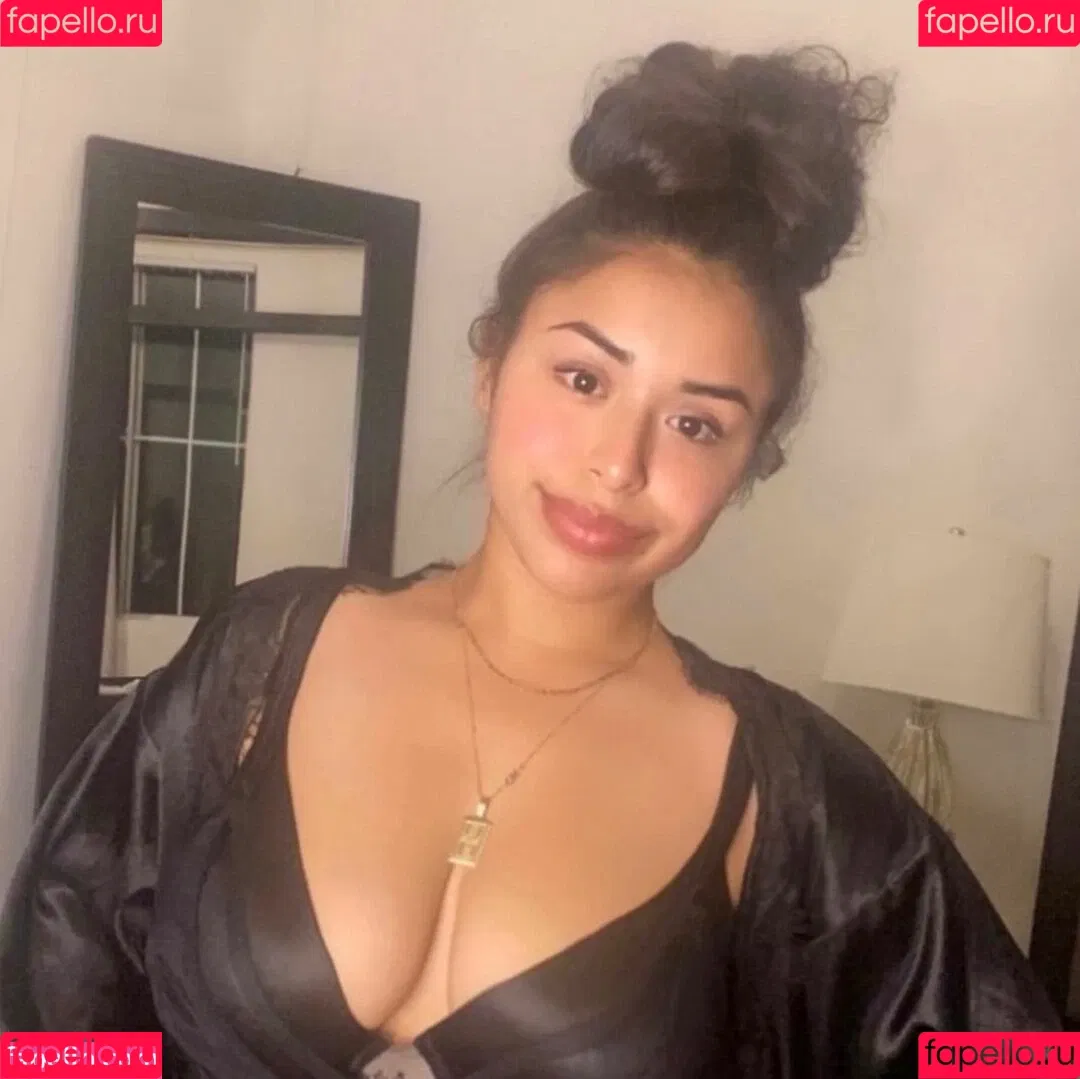 Sarai Fonseca Onlyfans Photo Gallery 