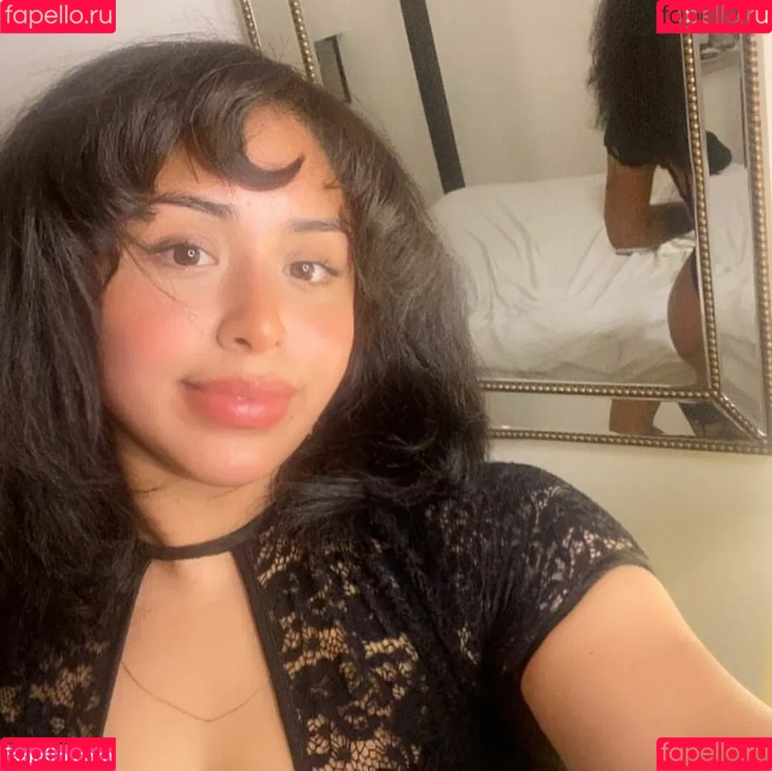 Sarai Fonseca Onlyfans Photo Gallery 