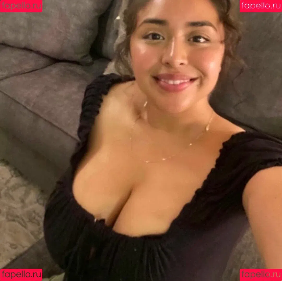 Sarai Fonseca Onlyfans Photo Gallery 