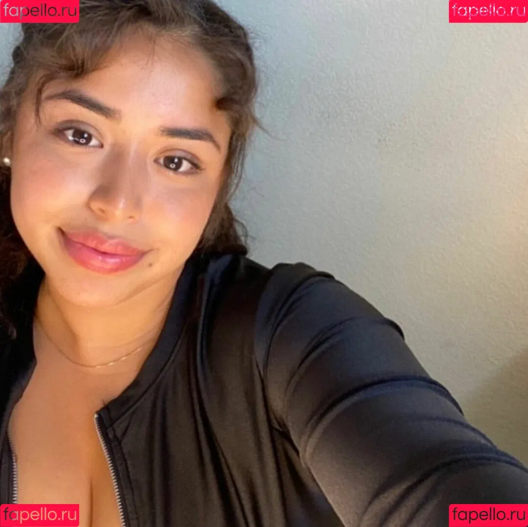 Sarai Fonseca Onlyfans Photo Gallery 