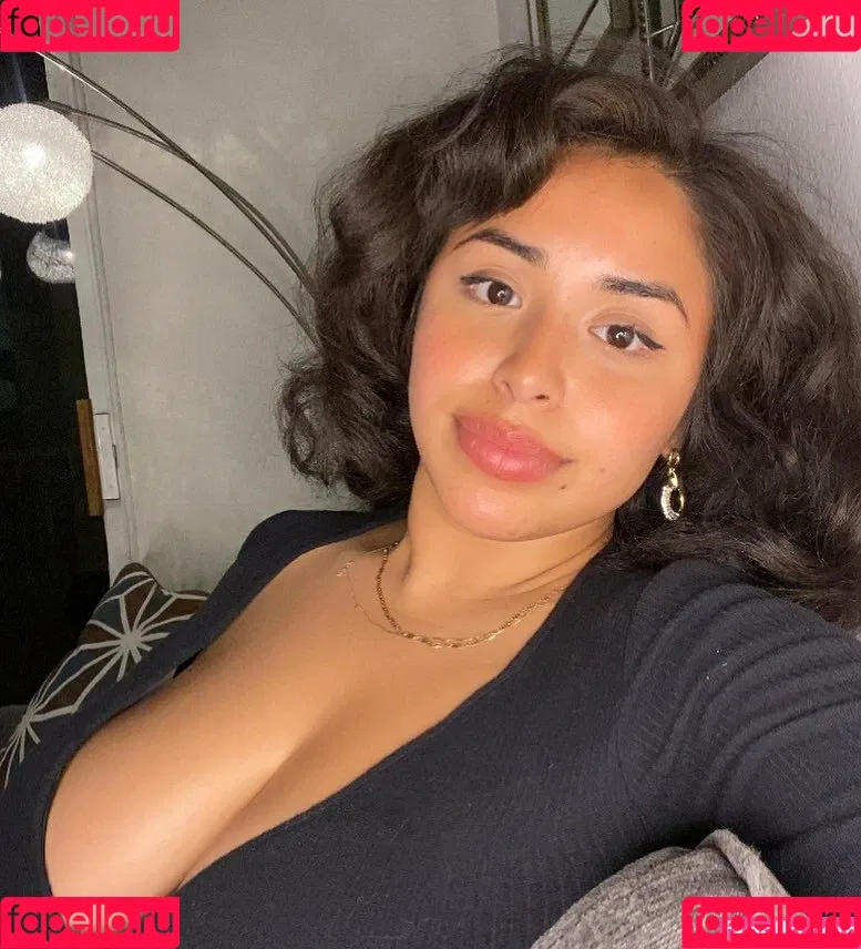 Sarai Fonseca Onlyfans Photo Gallery 