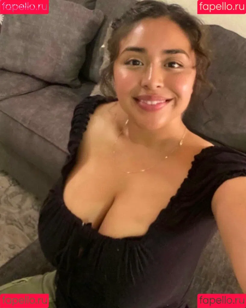 Sarai Fonseca Onlyfans Photo Gallery 